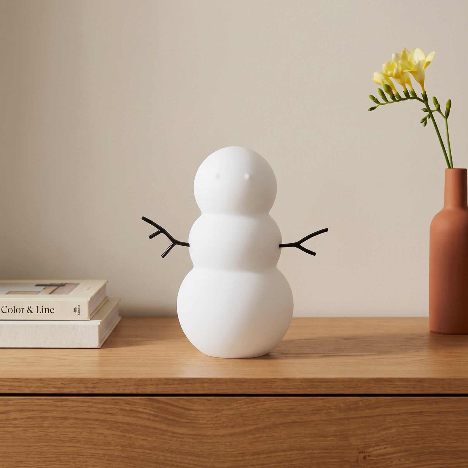 White Ceramic Snowman Sculpture, 6.5'' H x 5.91'' W x 5.91'' D