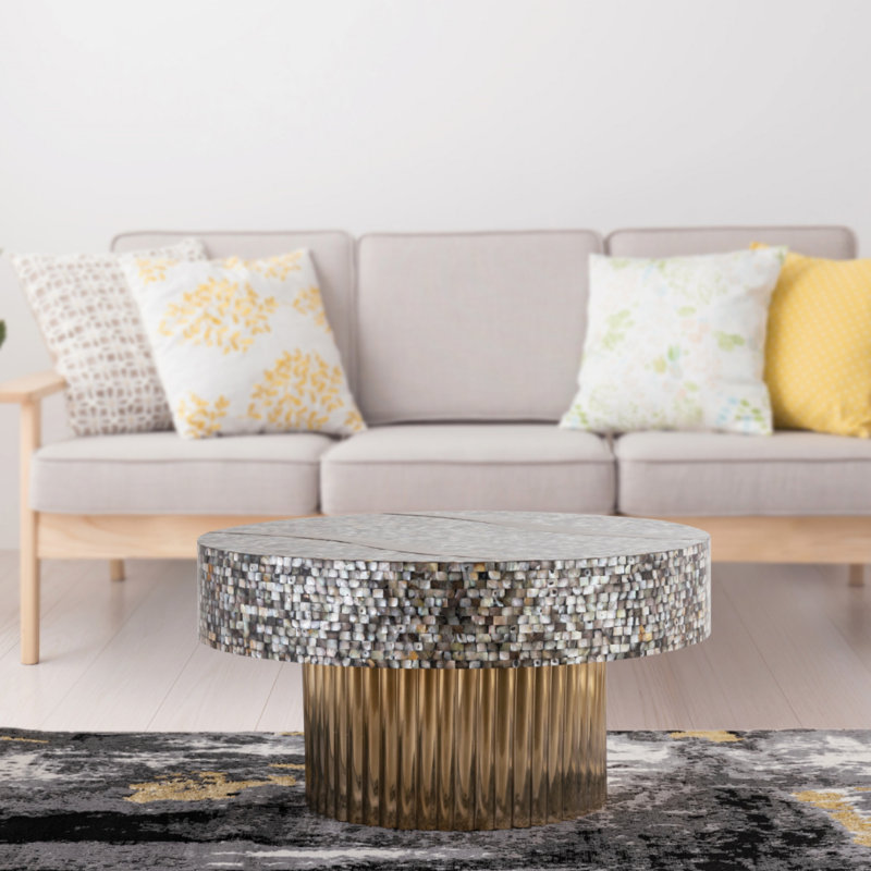 Table basse avec plateau en nacre