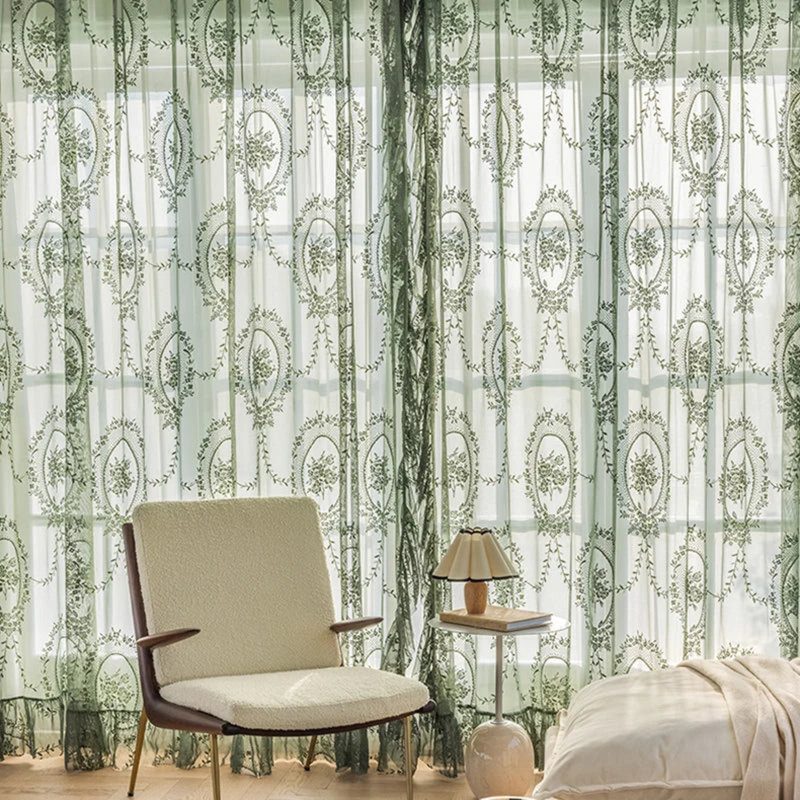 Dessus de rideaux transparents brodés vert foncé, L 78 po x L 102 po