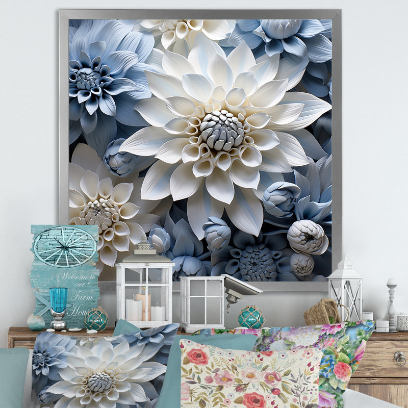 «Blue and White Dahlia Blossom Delight I», reproduction sur toile, Cadre simple argenté, H 30 po x l 30 po x P 1 po