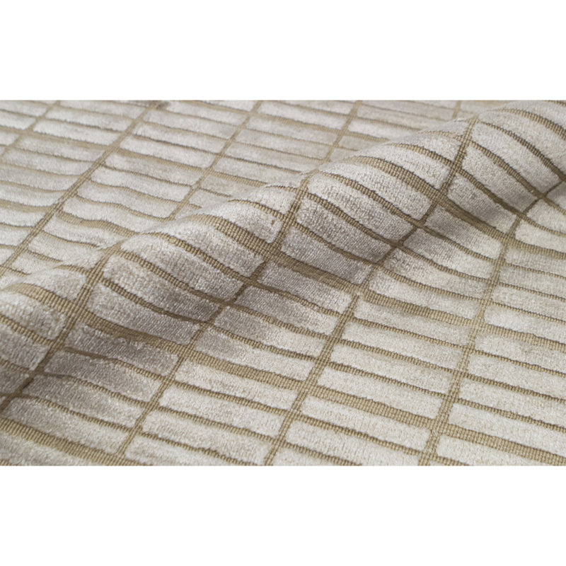 Geometric Area Rug in Light Brown, Rectangle 4' x 5'11"