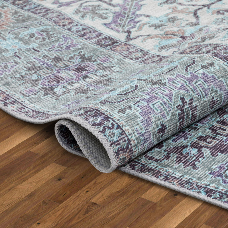 Eustice Washable Oriental Indoor Rug