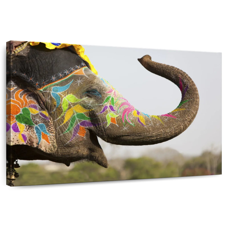 Souriant éléphant indien peint, H 20 po x l 30 po