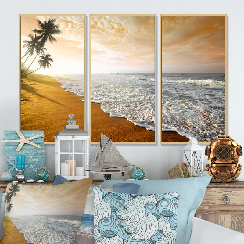 «Wavy Clouds over Seashore», photographie flottante sur toile 3 pièces, H 20 po x l 36 po x P 1 po, Cadre naturel