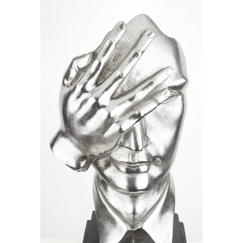 Figurines & Sculptures