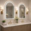 Miroir de salle de bain à DEL avec miroir de salle de bain en verre trempé-397547332