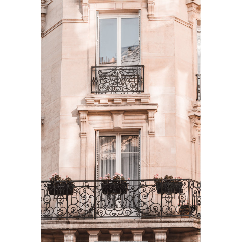 Blush Parisian Terrace - Photographie sur toile tendue, H 30 po x l 20 po