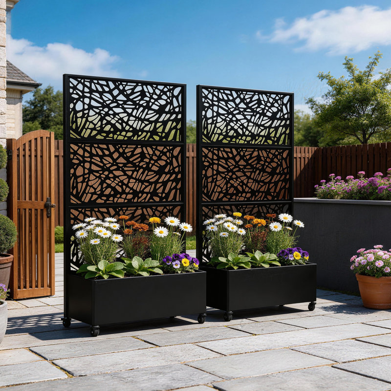 Boîte à fleurs en métal avec treillis et roues Knox, 70.8" H x 47.2" W x 15.7" D, Noir