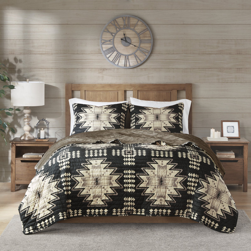 Full Black and Tan Aztec Pattern Quilt Set