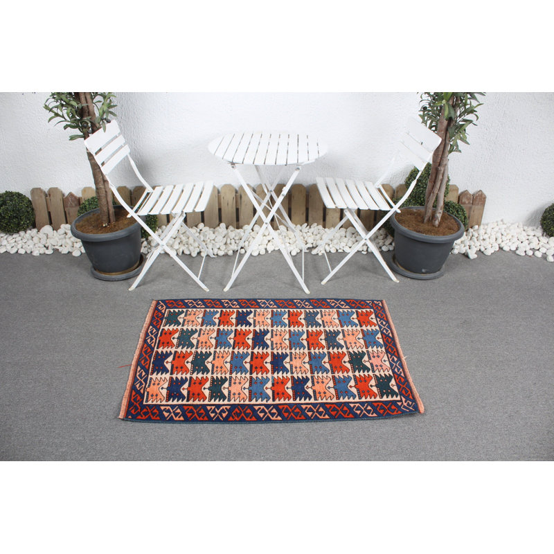 Tapis bleu tissé turc rétro bleu idéal pour la décoration de cuisine et l'esthétique de plancher antique