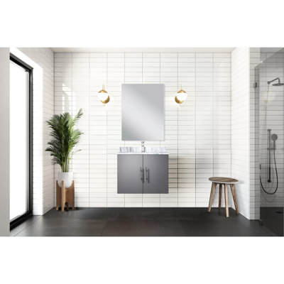 24 po L x P 22 po. Meuble-lavabo gris foncé avec comptoir en marbre et 18 miroirs