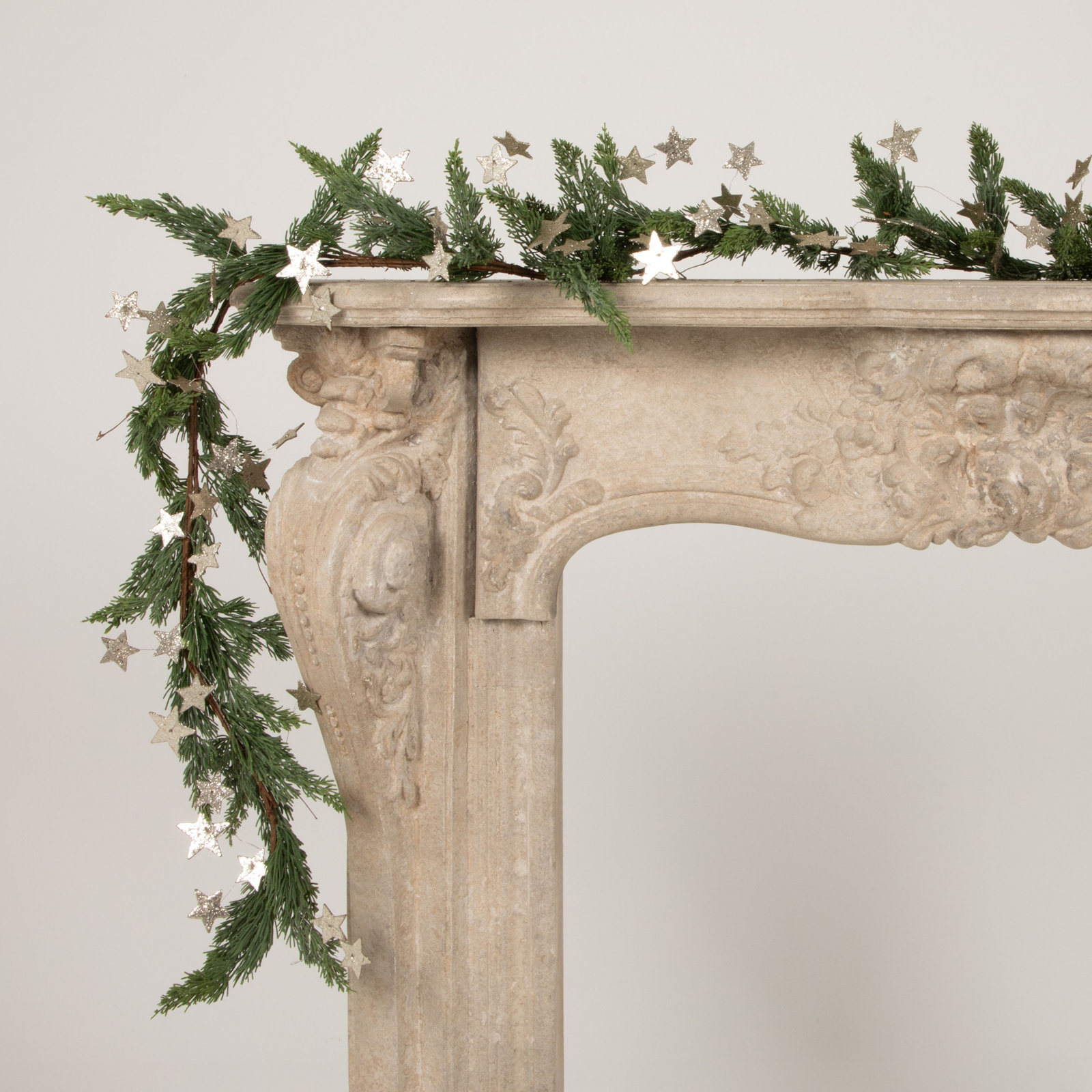 Alarcon Glitter Star Tree Garland