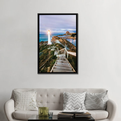«Castle Point Lighthouse at Dawn, Castlepoint, Wellington, North Island, New Zealand», reproduction de photo sur toile tendue