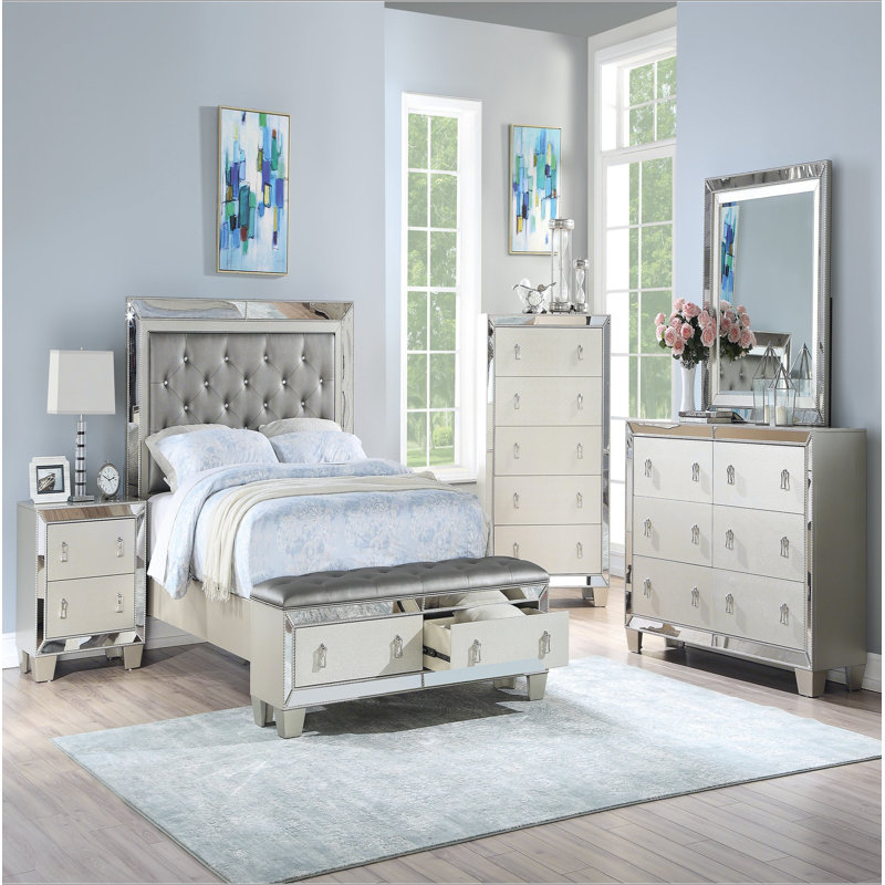 Meuble de chambre traditionnel à finition argentée 1 pièce