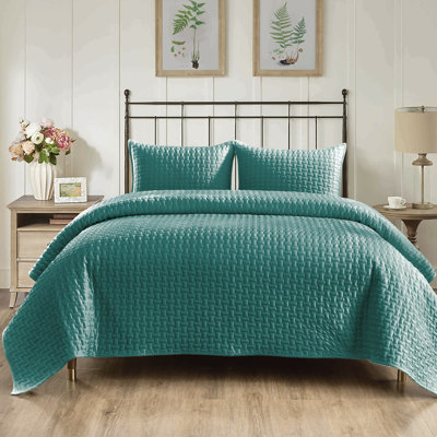 Polyester Quilted Geometric Quilt Set