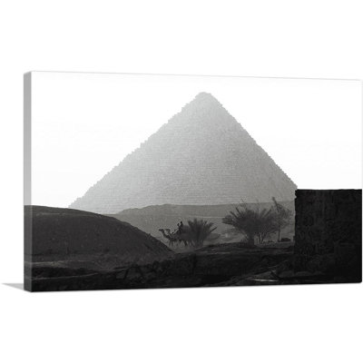 Reproduction de photo sur toile tendue, "Pyramide noire et blanche"