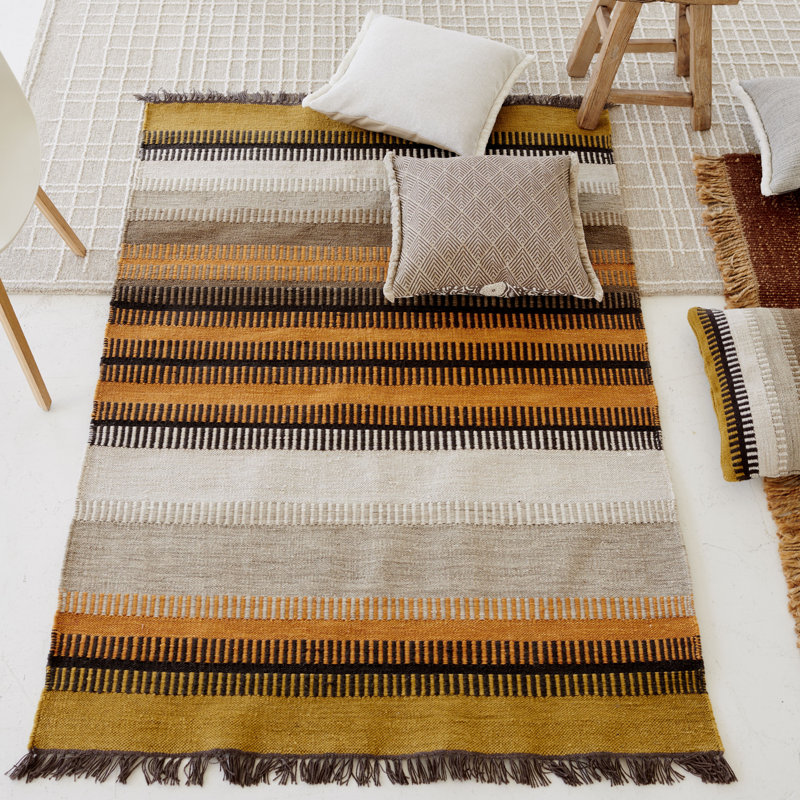 Muturi Natural Outdoor Rug, Rectangle 5'3" x 8'6"