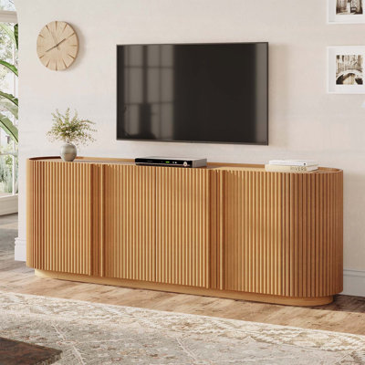 Meuble télé Mid-Century en grain de bois avec porte cannelée de style tambour pour téléviseurs de 70 po ou moins