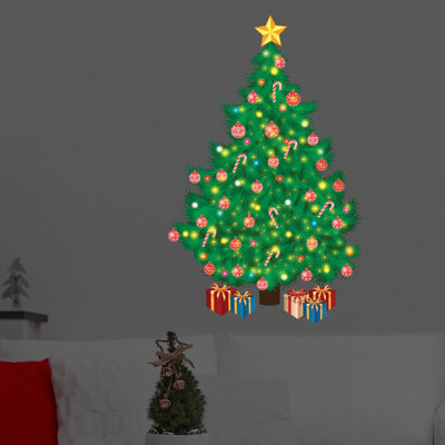 Décalcomanie murale arbre de noël à look traditionnel magic