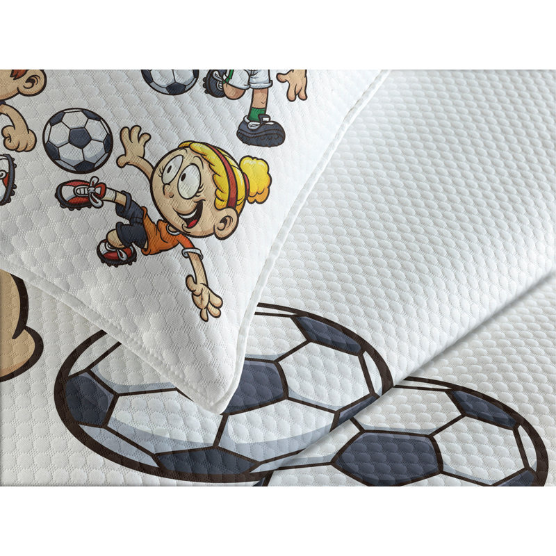 Kids Cartoon Soccer Queen Bedspread Set in White Polyester