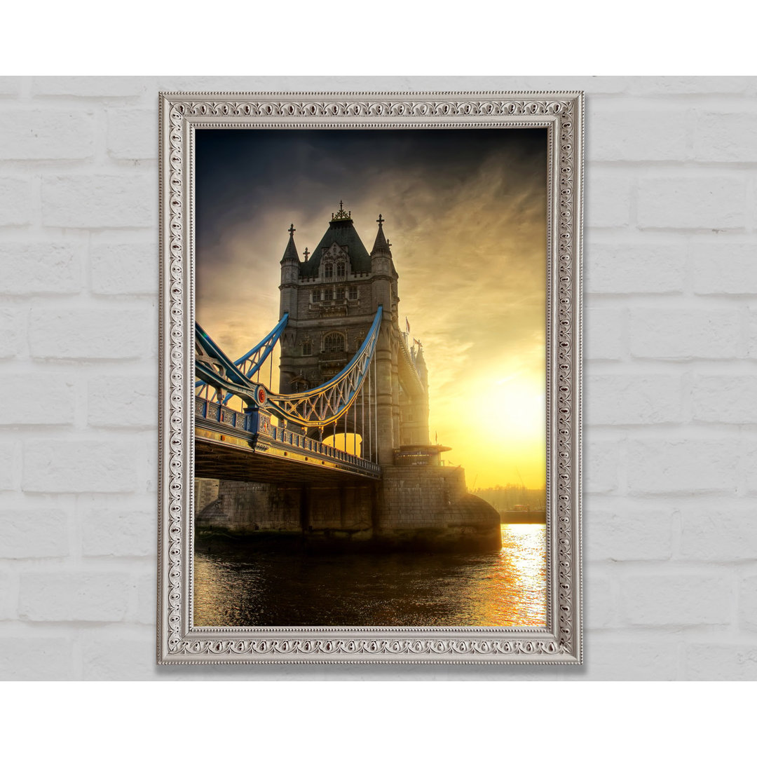 Atemberaubender Tower Bridge-Sonnenuntergang - Einzelne Bilderrahmen Kunstdrucke