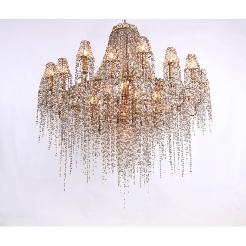 Lustre pâle en laiton Burlesque, Bronze brillant, H 45 po x l 47 po x P 47 po, Améthyste / transparent