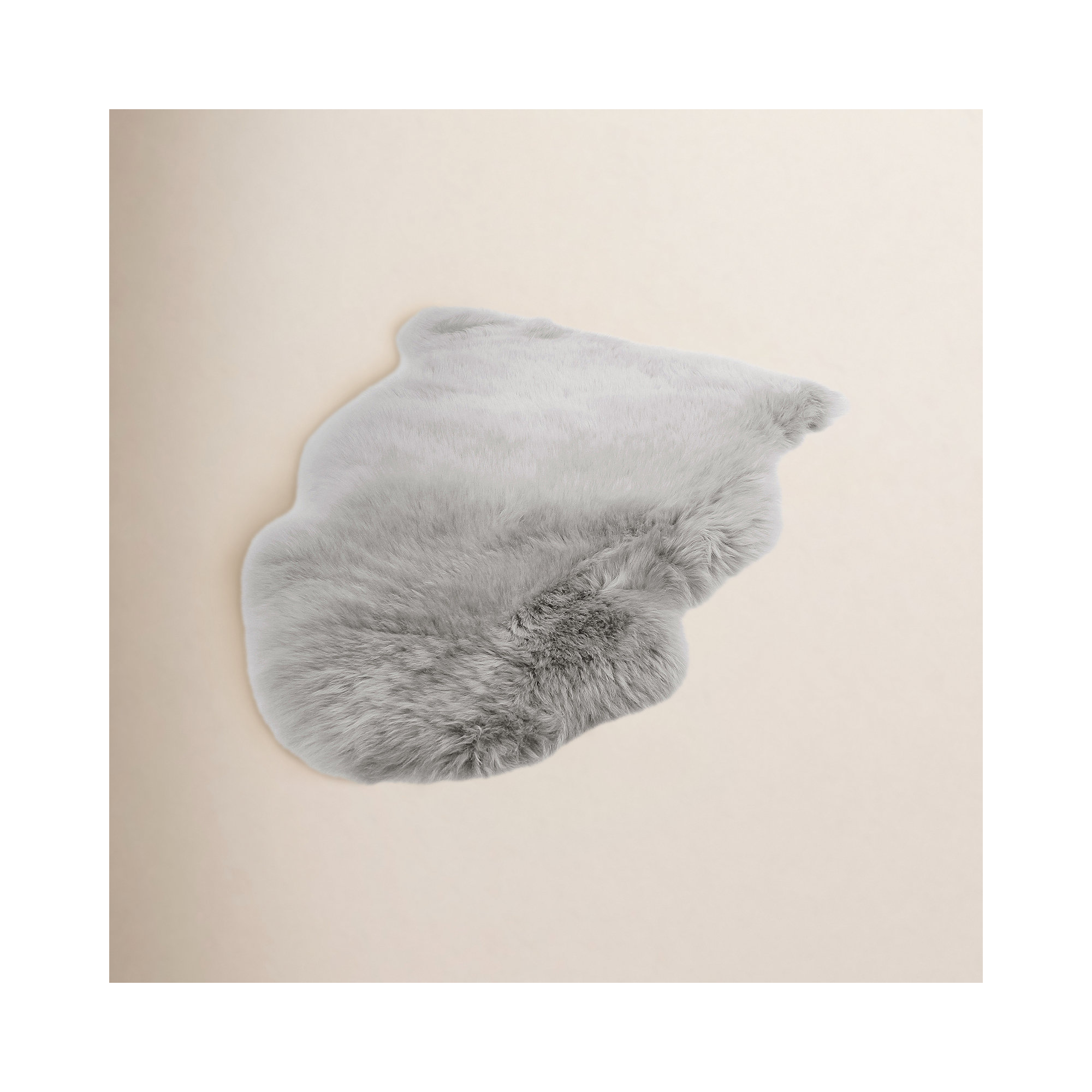 Kestwick Sheepskin Dove Gray Rug, Novelty 2' x 3'