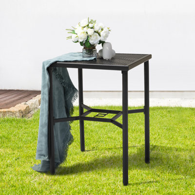 Table de bar d'extérieur carrée 28 po avec plateau en filet et trou pour parasol 1,57 po
