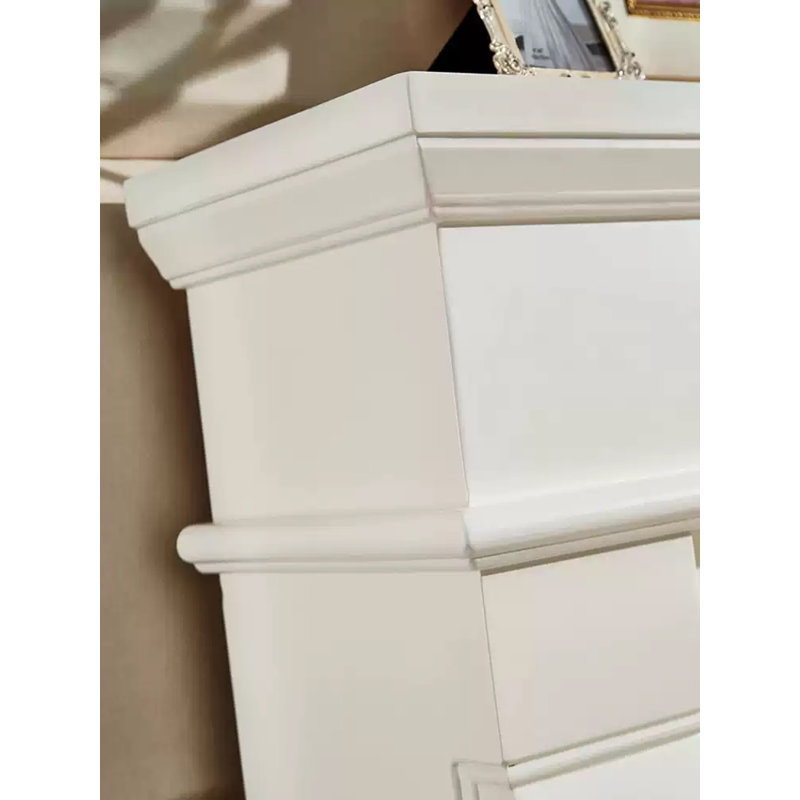 American-style simple electric decorative fireplace with simulated flames