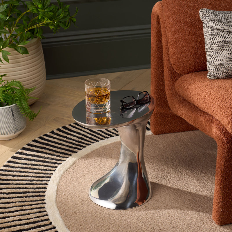 Ryli Side Table