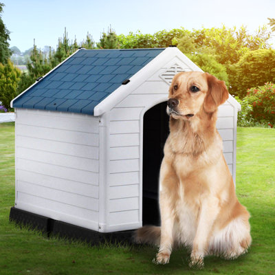 Leia Plastic Dog House