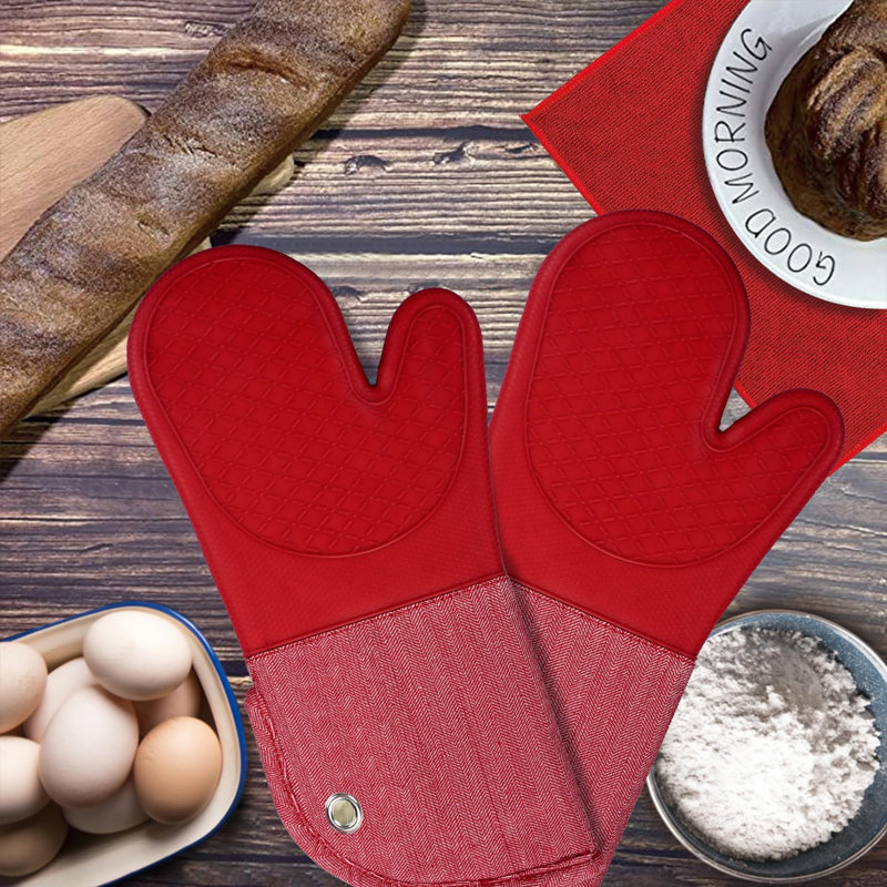 Professional Microwave Silicone Oven Mitts one Pair, Red