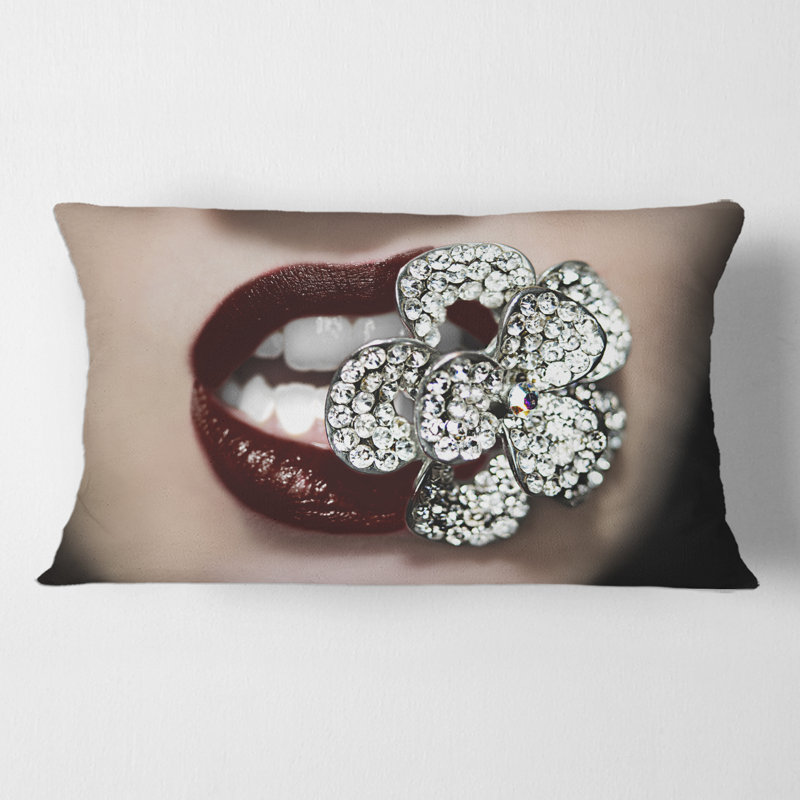 Détail d'une housse de coussin rectangulaire