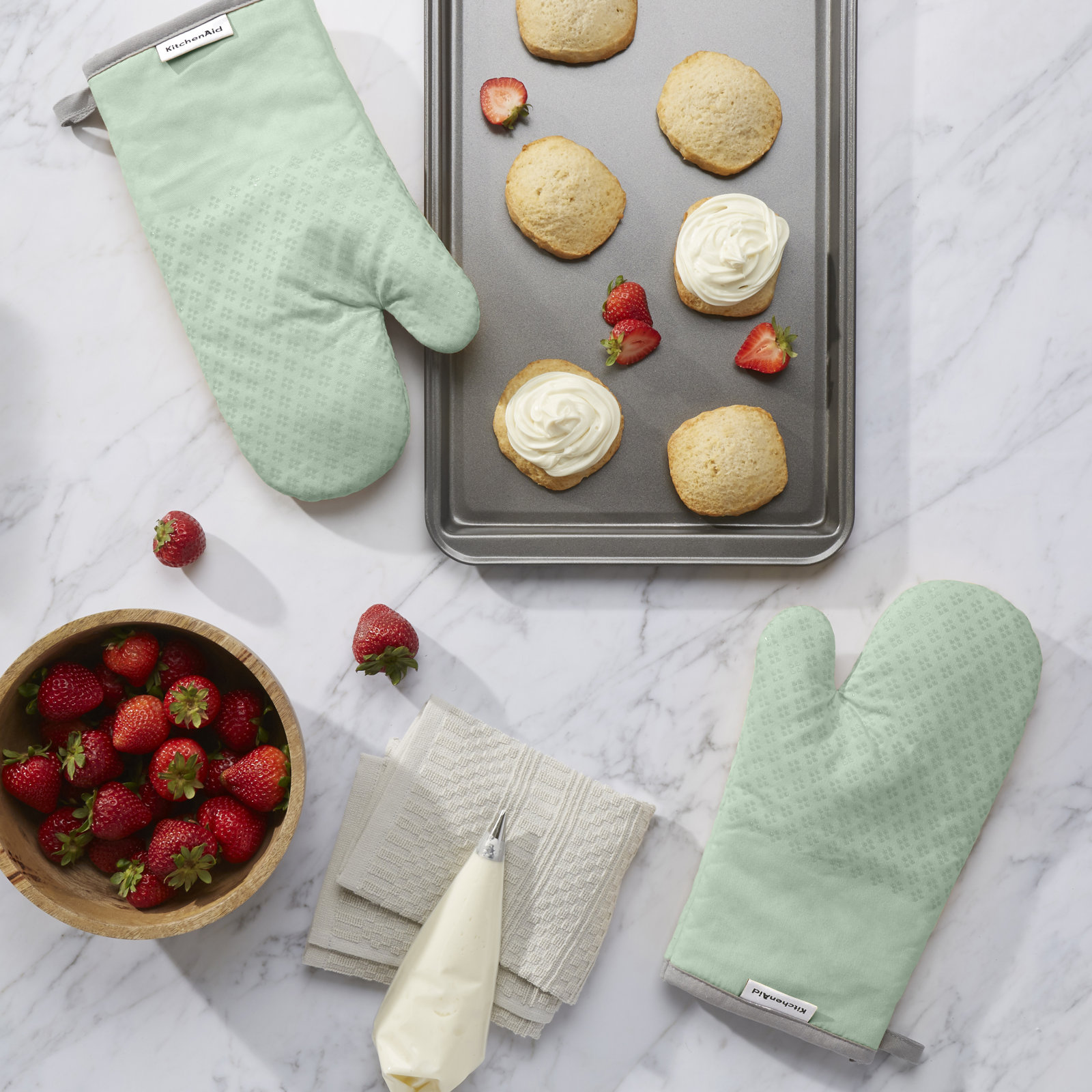 KitchenAid Asteroid Oven Mitt, Light Green