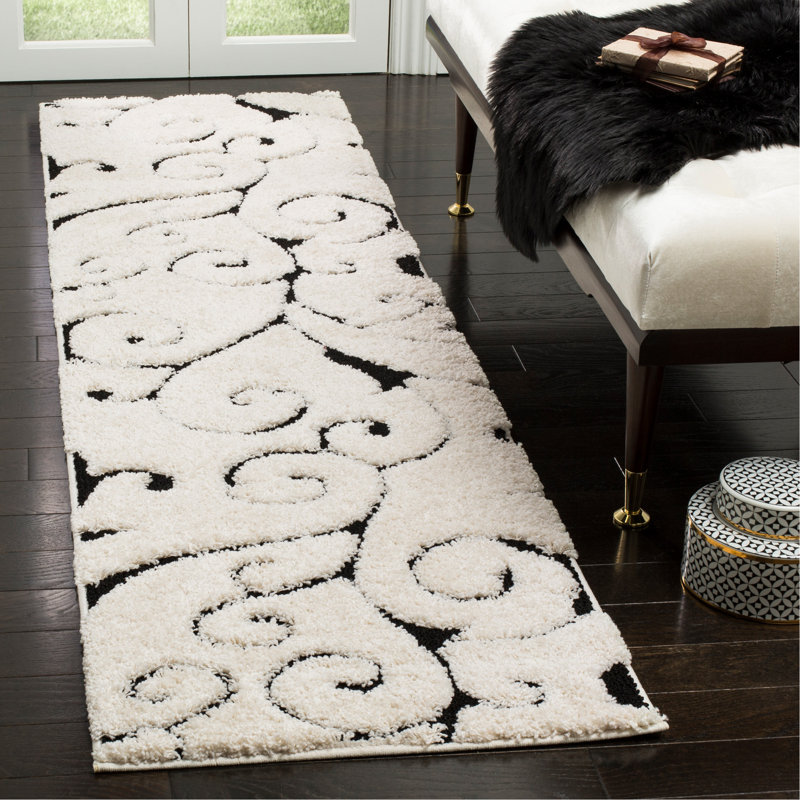 Tapis ivoire à poils longs Chanhassen, Tapis de couloir 2 pi 3 po x 19 pi