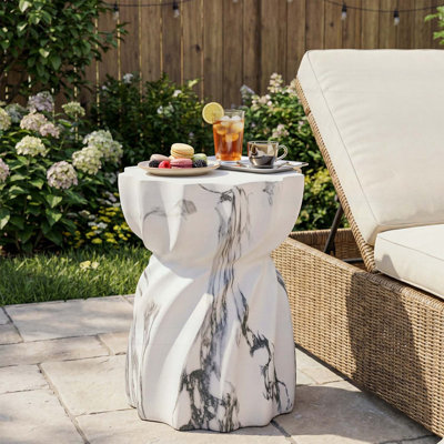 Table d'appoint moderne en béton pour l'extérieur