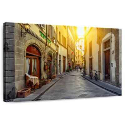 Ravi Cozy Florence Street