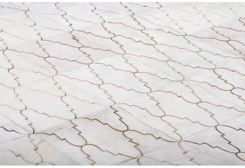 Art Hide Cowhide Area Rug in Gray, Rectangle 6' x 9'