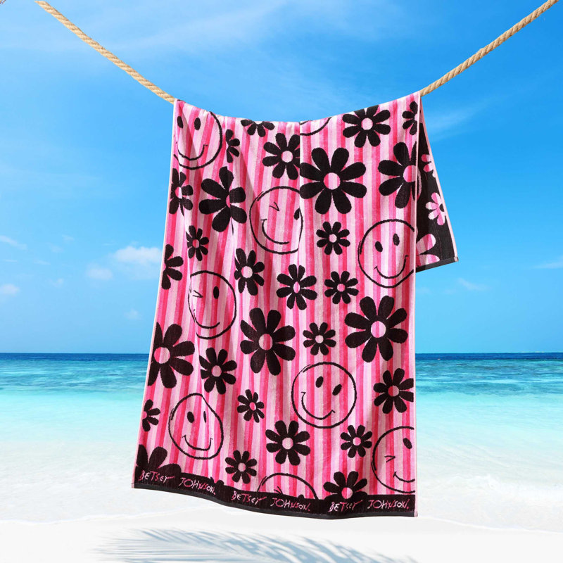 Betsey Johnson Smiley Daisy Pink Beach Towel, Smiley Daisy Pink