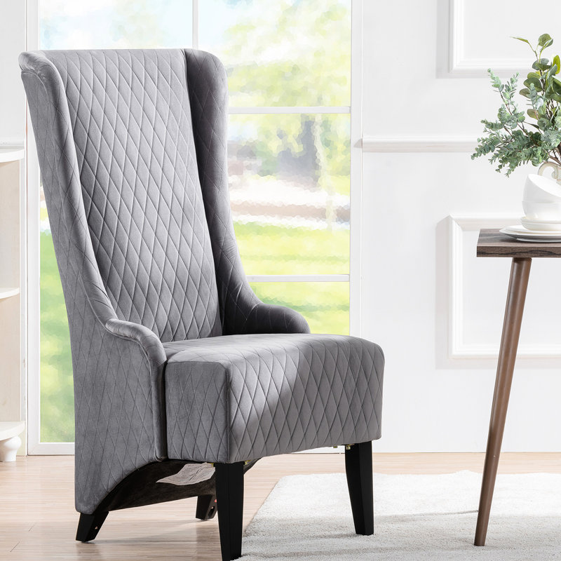Fauteuil d'appoint en velours de 23,4 po de large, relaxant à haut dossier. Gris pour les espaces de vie. Pieds en bois. Rembourrage doux. Tissu de qualité supérieure. Éponge épaissie pour un confort durable. Chaise d'appoint moderne large. Confortable et fonctionnel.
