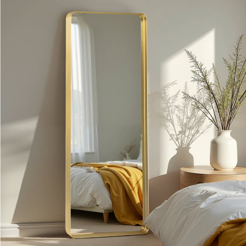 Miroir incliné en métal, Doré, 71 po x 28 po