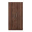 Armoire en bois avec tablettes intérieures
