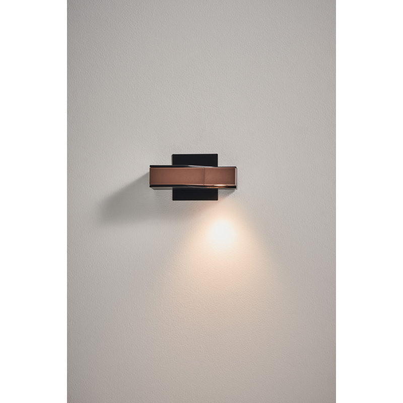 WÚ 1 - Light Armed Sconce, Pearl Cocoa/Matte Black