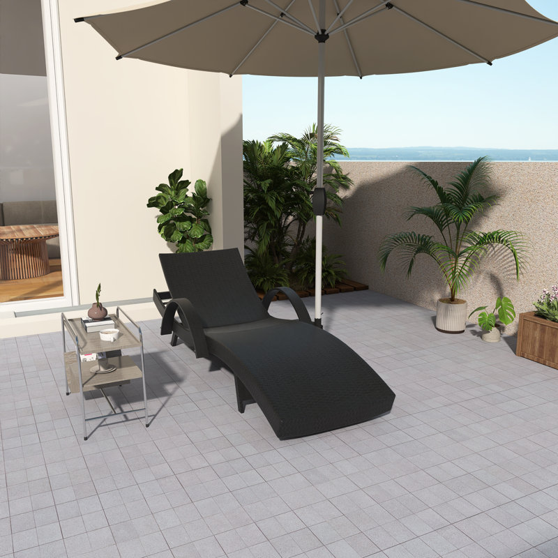 Ensemble de 2 chaises longues inclinables en osier avec table coulissante et dossier réglable à 5 niveaux pour l'extérieur