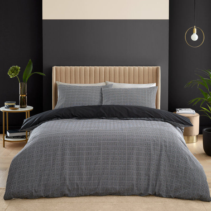 Artemis Greek Key Reversible Duvet Cover Set Black, Kingsize - 2 Standard Pillowcases