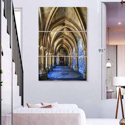 Cloître de la cathédrale Adella