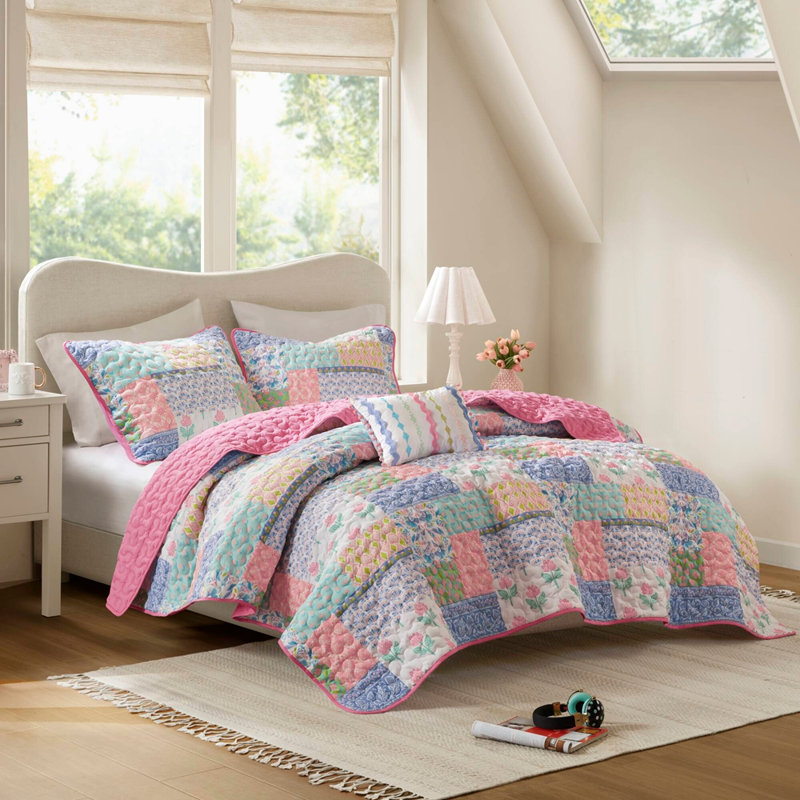 Ensemble de courtepointe 4 pièces pour lit double / grand 4 pièces, rose, Full/Queen Sheet Set with 3 Additional Pieces