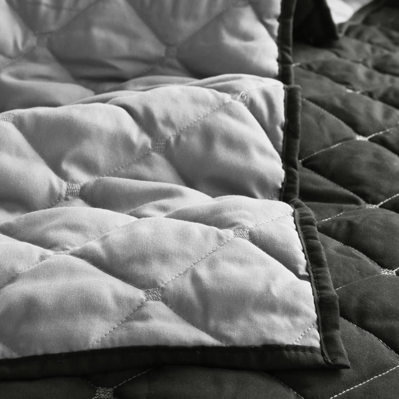 Édredon à rayures et courtepointe - double / grand, microfibre, literie de charme polyvalente pour lit double / grand, chic, ajoute une touche de classe à