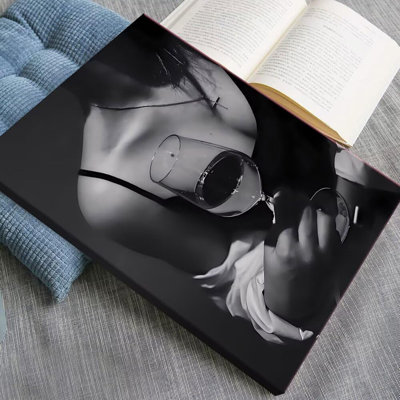 Black White Woman Drinking Wine Wall Art Modern Female Body Canvas Prints Elegant Minimalist Poster Painting Trendy Feminist Aesthetic Picture Decor For Bedroom Living Room Bar 24X36inch Framed