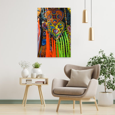 Détail du costume de cérémonie amérindien. Art contemporain traditionnel coloré